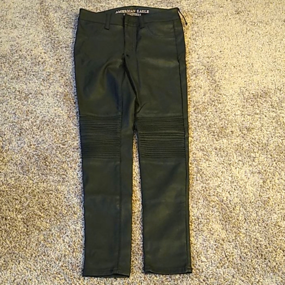 💝 American Eagle Pleather Jeggings